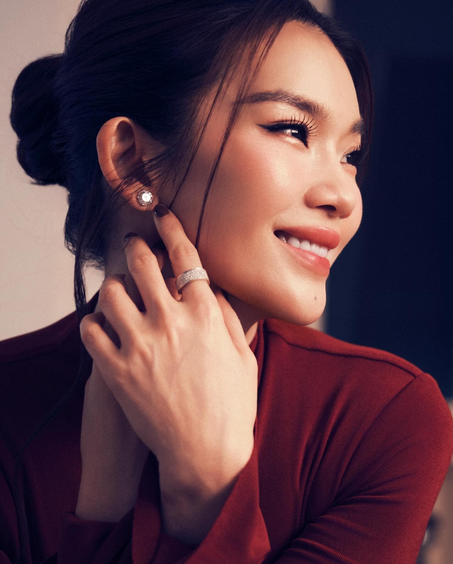 Crimson Reverie - Photo 1