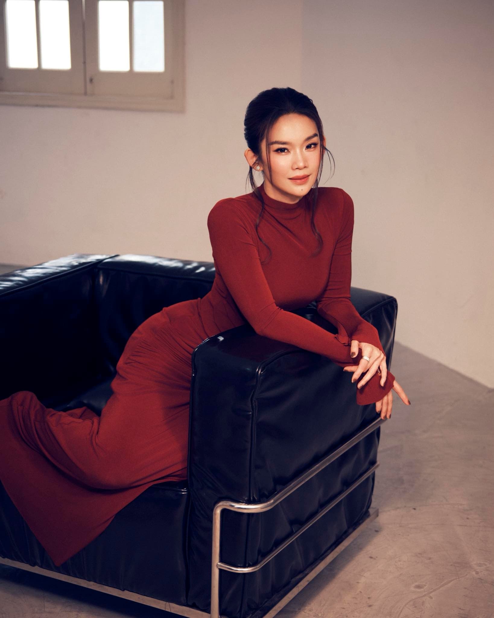 Crimson Reverie - Photo 3